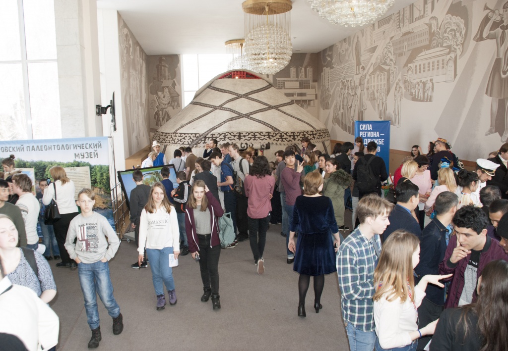 2 этаж_общий зал_001.jpg 2 этаж_общий зал_001.jpg